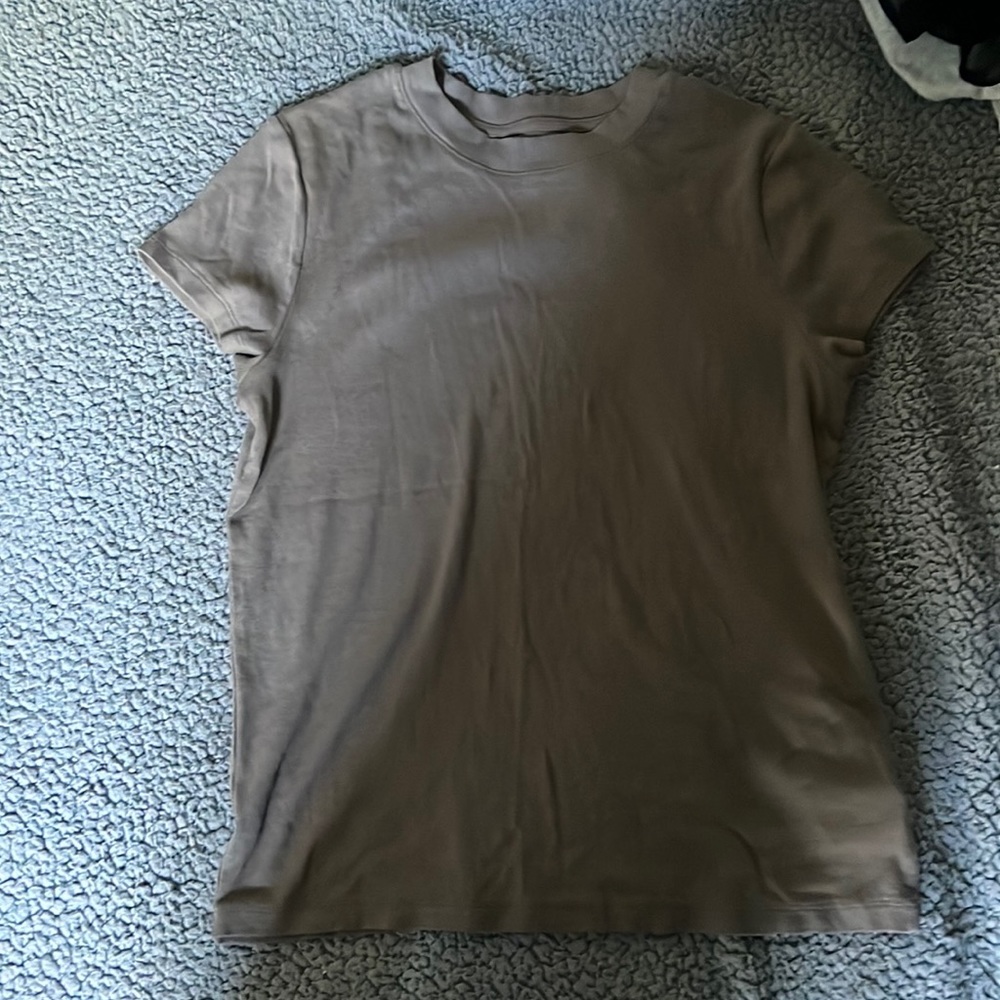 Brand new never worn basic women's top